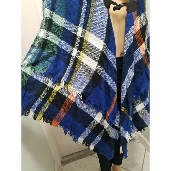 Fashion by Mirabeau Shawl One Size Blue Plaid Raw Hem Fringed Poncho Wraps - Picture 4 of 7